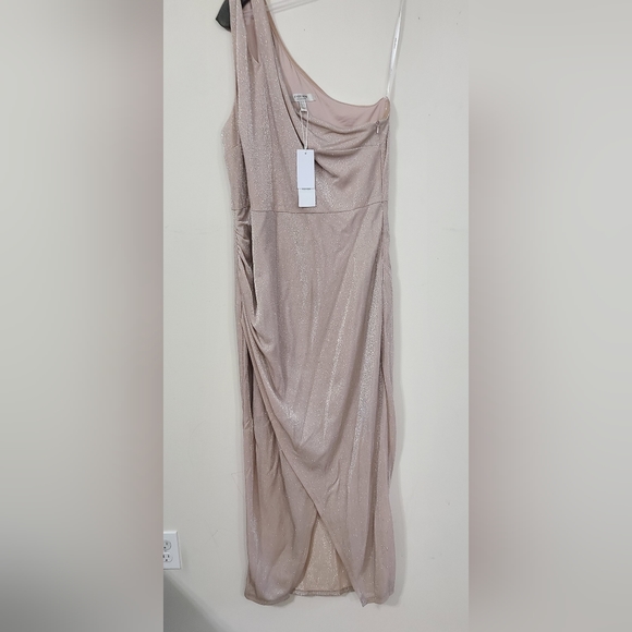 FOREVER NEW MELBOURNE Delaney Glitter One Shoulder Gown Size 10 NWT - Picture 8 of 12